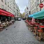 Διαμέρισμα Quiet Apartment, Lively Area,next To Eiffel Tower. Παρίσι