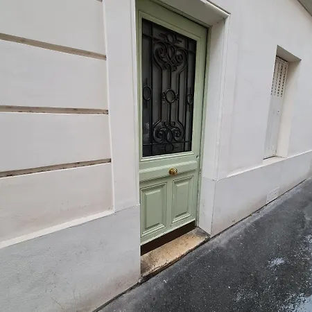 Quiet Apartment, Lively Area,next To Eiffel Tower. Apartment Paris