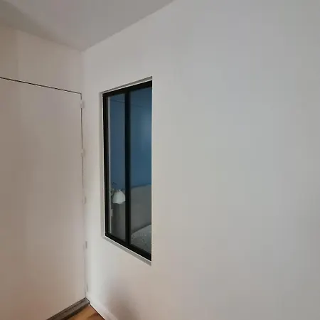 Apartment Quiet Apartment, Lively Area,next To Eiffel Tower. *